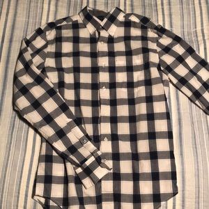 American Eagle Button Up